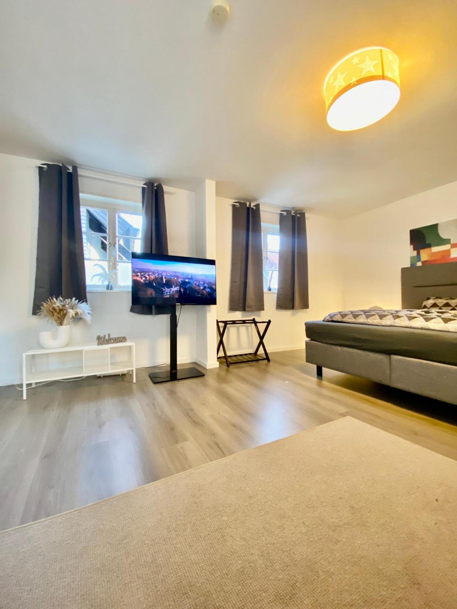 Ferienhaus "Sofia" Anno 1650, Neu - Top Lage - Tempur Beds - Wifi - Parking - Im Herzen Von Detmold-Altstadt, Historische Stadtmauer, Old Lane Detmold Buitenkant foto